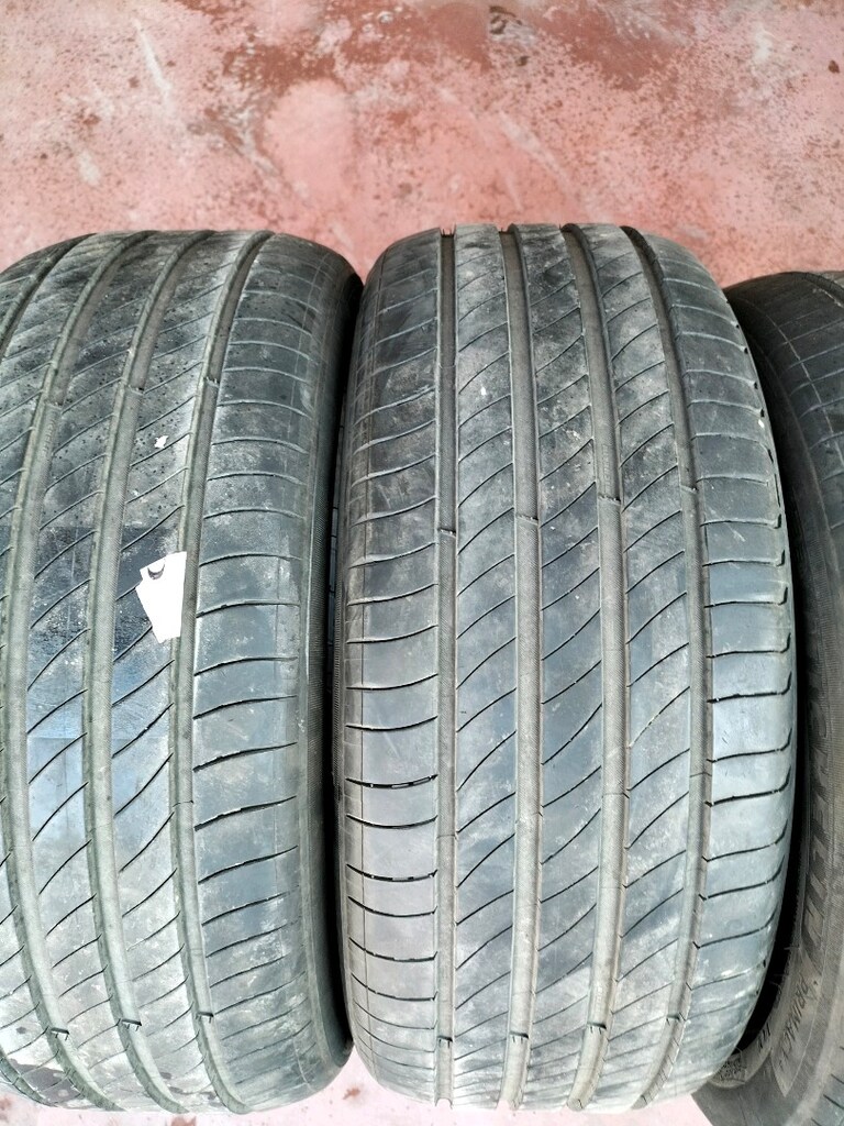 4adet çıkma lastikler 235/45R18 sıfır gibi lastikler - 5