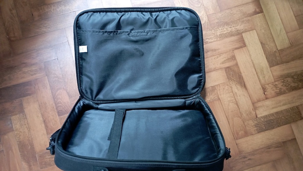 15inç Case logic laptop çantası temiz sorunsuz. - 2