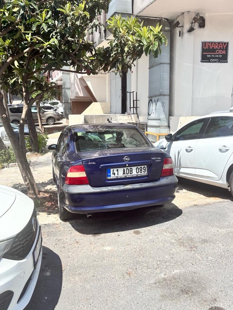 opel vectra /1999 kurtlar vadisinde palayı kovalayan araba - 7
