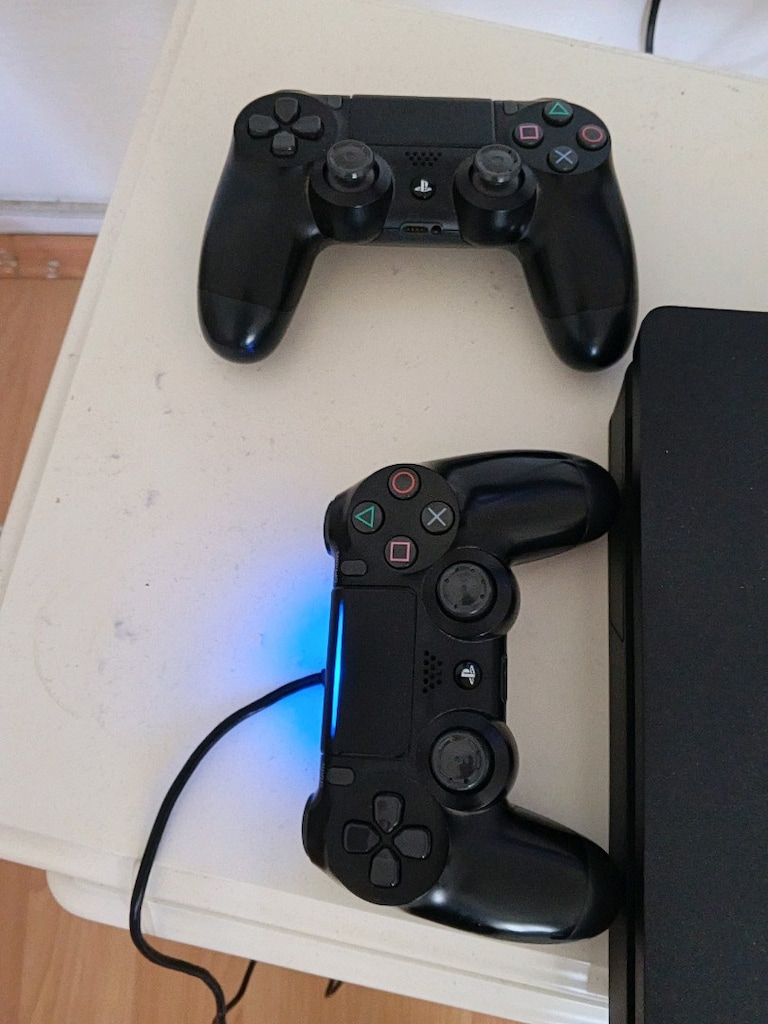 ps4 1tb slim - 3