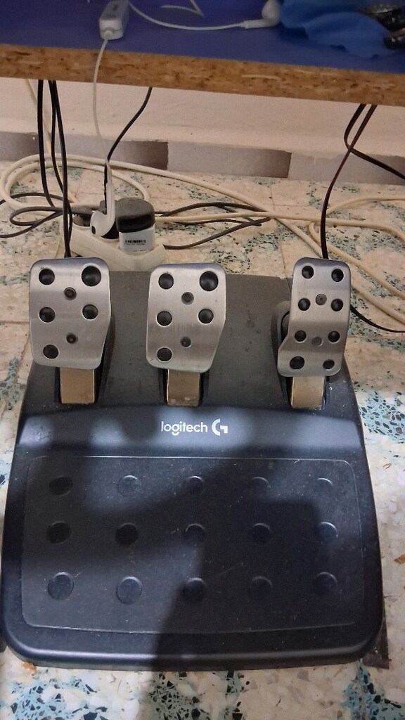 Logitech G29 - 3