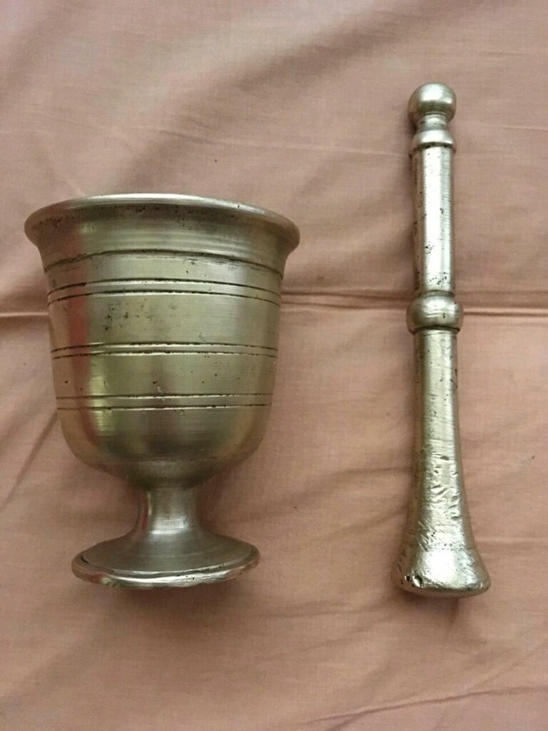 Eski büyük pirinç havan - 4