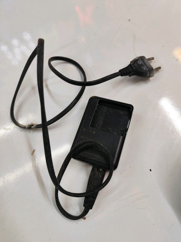 Canon fotoğraf makinesi pil şarj cihazı şarj aletiYer istanbul Fatih g - 2