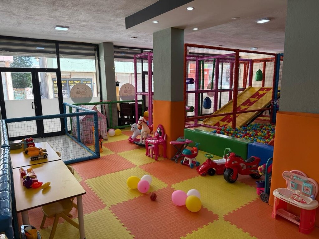 KOMPLE SATILIK KAFE VE SOFT PLAY OYUN ALANI