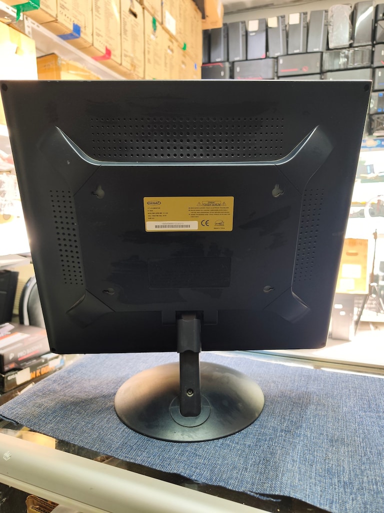 REGAL R-7003L 17 LCD EKRAN - 2