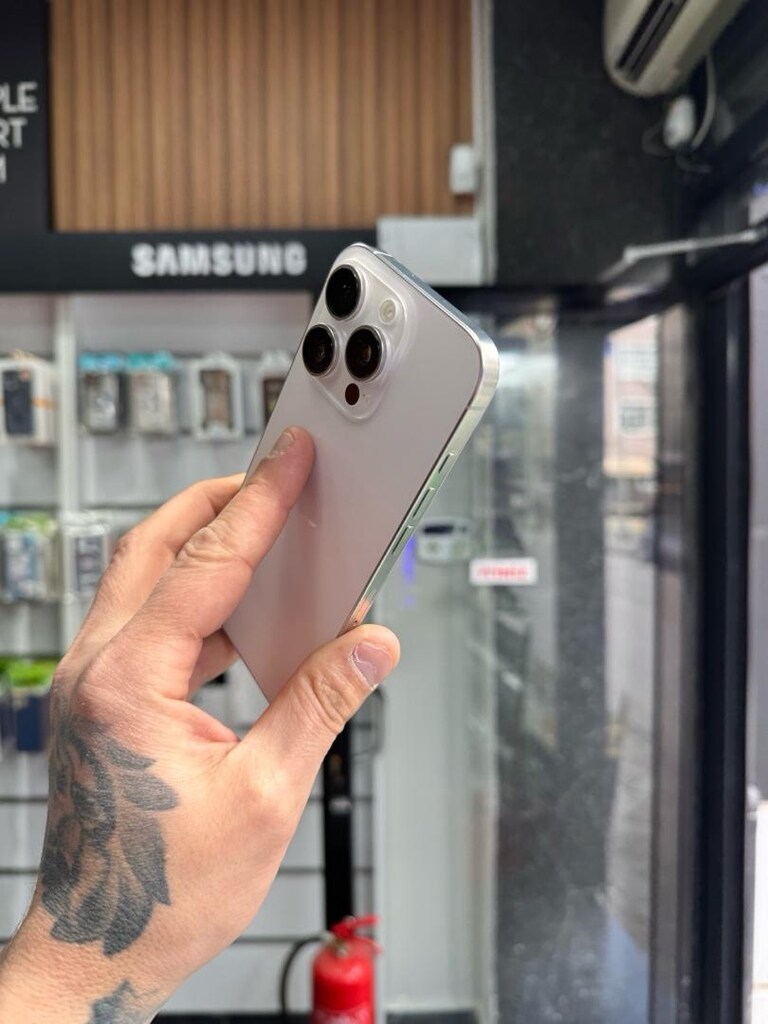 İphone 16 pro beyaz YD - 3