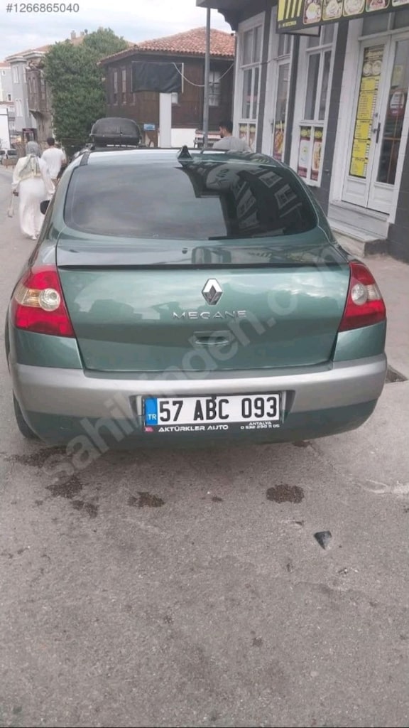 Megane2004 model temiz bakımlı aile aracıdır tüm bakımları yapılmıştır - 12
