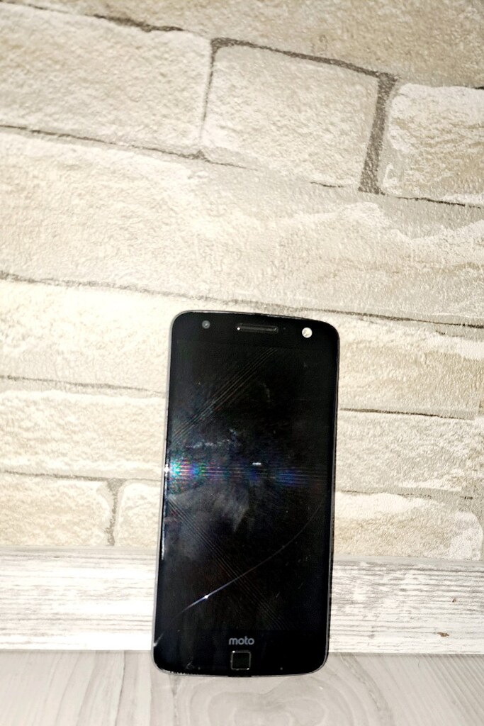 MOTO Z - 2