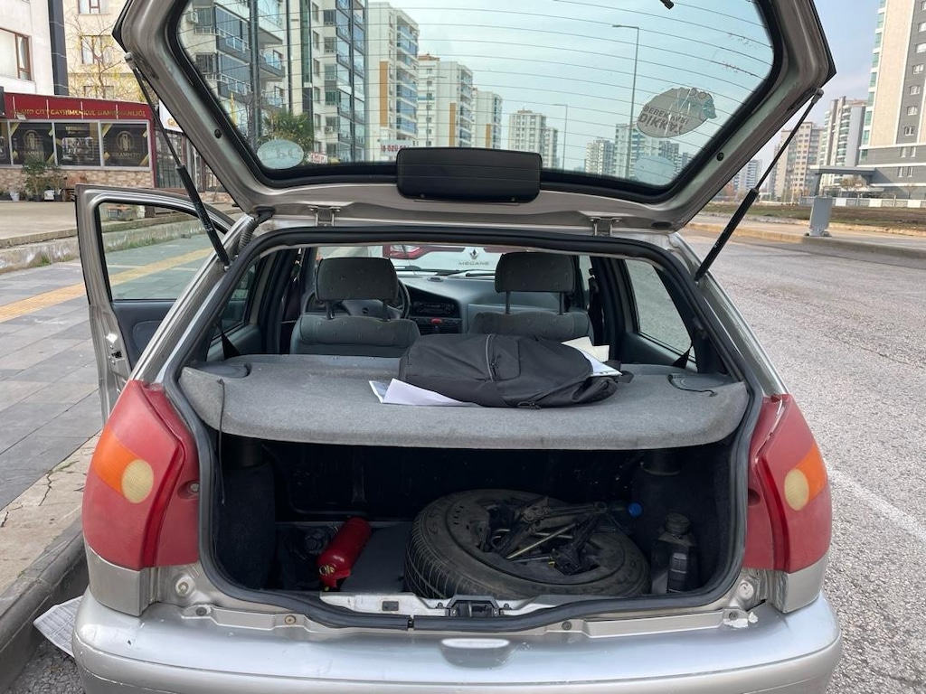 Fiat palio 2002 Model 1/2 benzin LPG kılimalı - 5