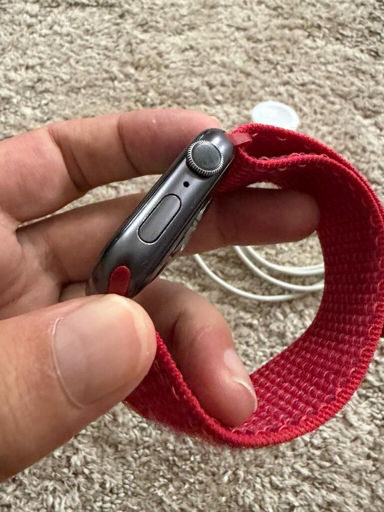 Apple Watch 5. seri 44 mm - 2