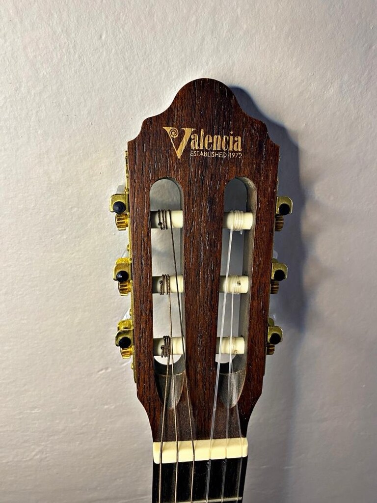 Valencia VC404 Klasik Gitar - 6