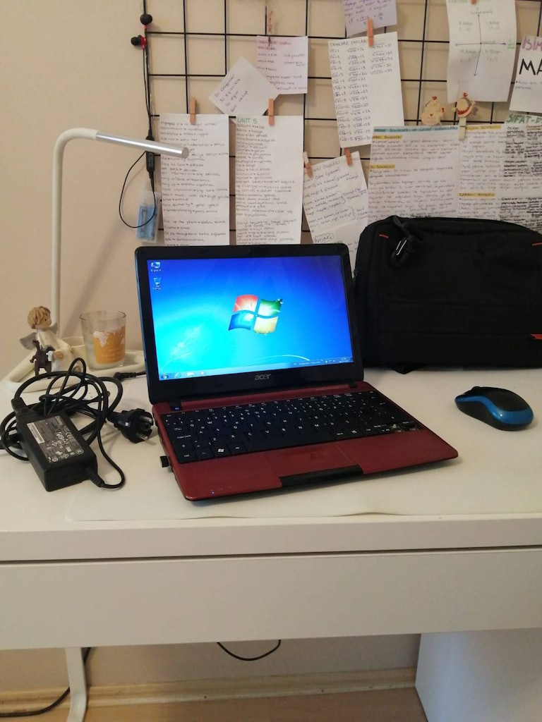 Acer aspire one AO722  mini 4 gb ddr rem,320 gb hdd - 3