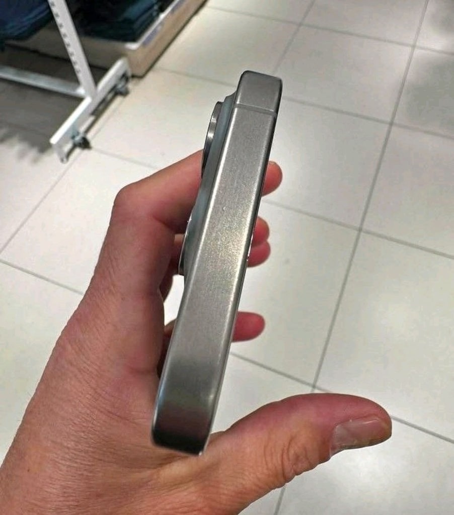 Sorun Sıkıntısız İPhone 15 Promax - 2