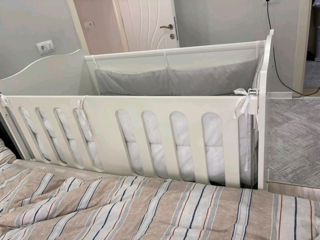 Anne yanı ahşap bebek yatağı - 2