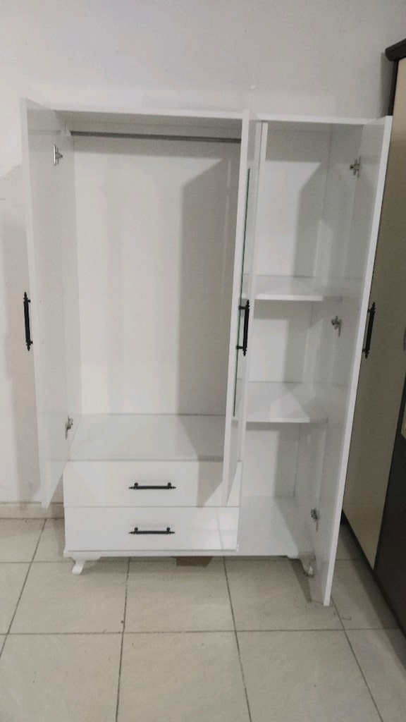 Sıfır 3 kapaklı Elbise dolabı uygun fiyat - 3