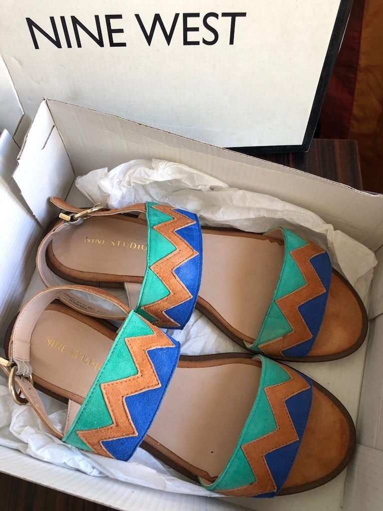 nine west hakiki süet etnik desen sandalet - 2