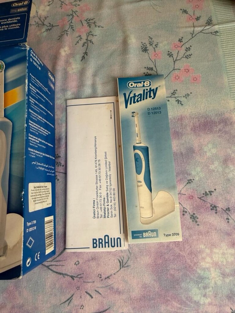 Oral-B Vitality ProWhite Şarjlı Diş Fırçası - 3