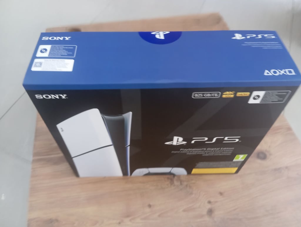 SIFIR KAPALI KUTU PS5 SLİM DİGİTAL SÜPER FİYAT - 6