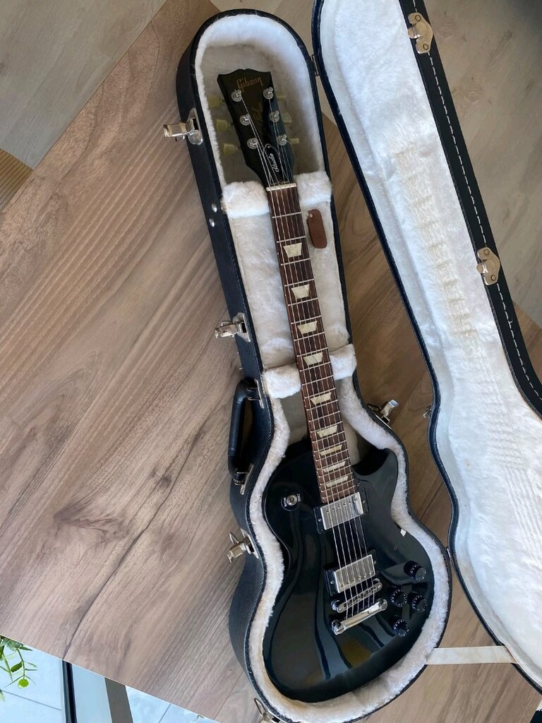 Gibson Les Paul Studio Ebony Chrome Gitar - 2