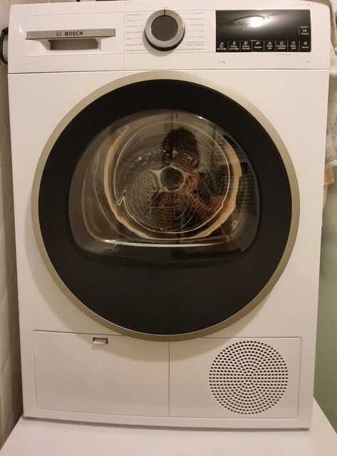 Bosch Serie 4 WQG24100TR/03 9 kg Isı Pompalı Kurutma Makinesi