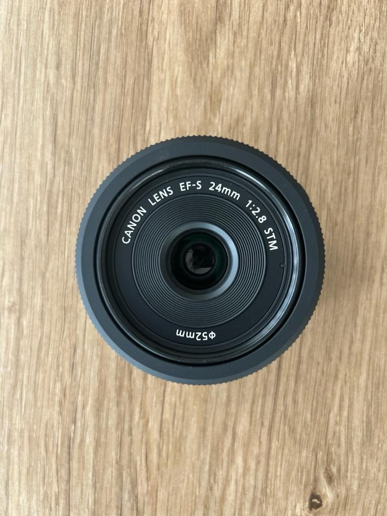 Canon EF-S 24 mm Lens F/2.8 STM - 6