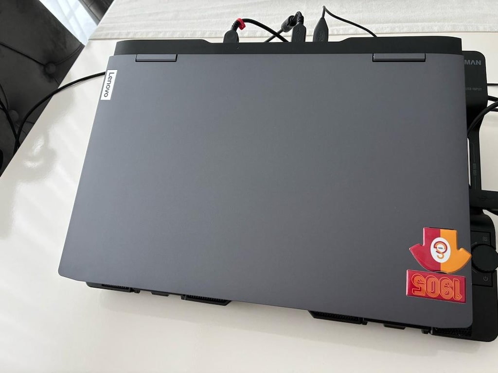 Lenovo loq 3050 oyuncu laptop - 2