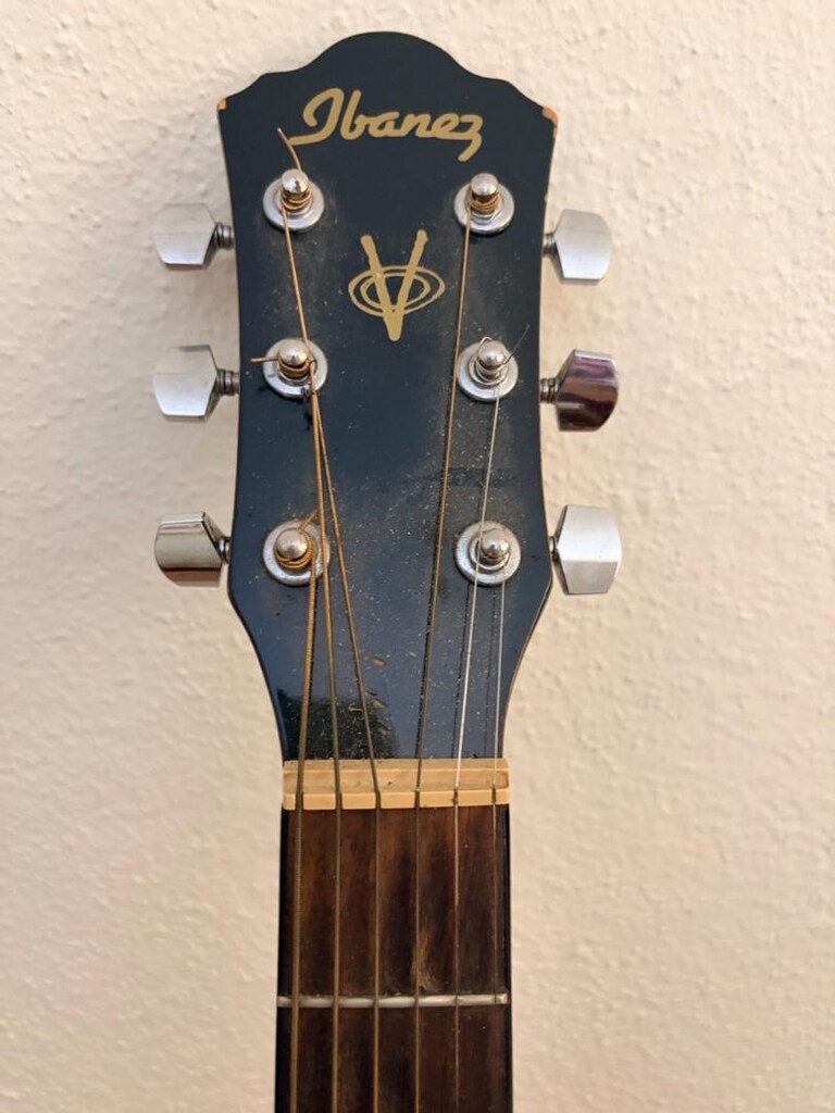 Ibanez Akustik Gitar - 11