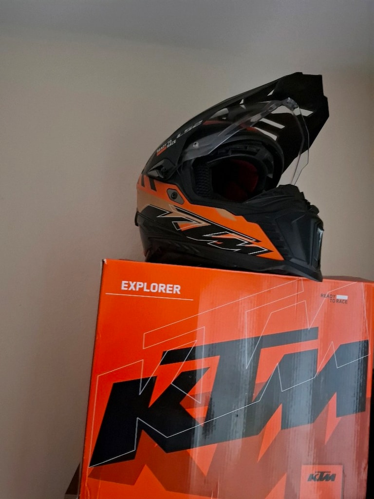 KTM EXLORER KASK L BEDEN 59 60 TEMİZ SIFIR AYARINDA +İNTERCOM KN - 4