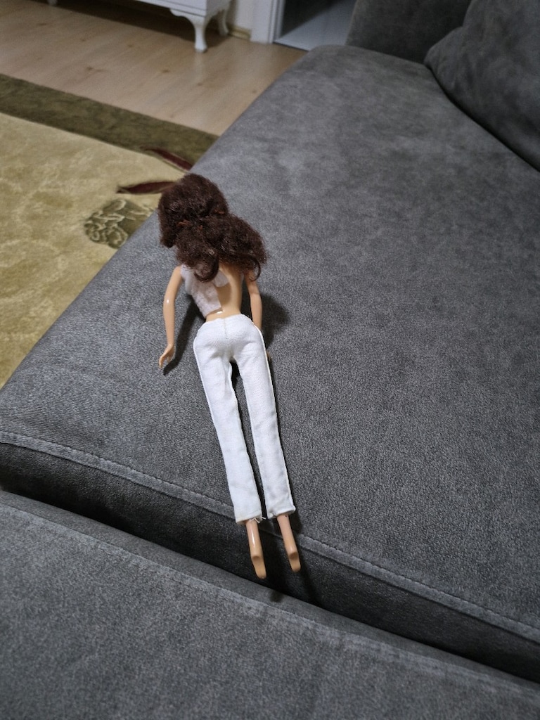 beyaz pantolonlu barbie - 2