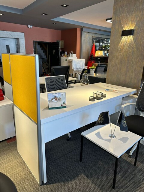 KLAS OFİS ÜSKÜDAR 135X70 SARI SES YALITIMLI SEPERATÖR