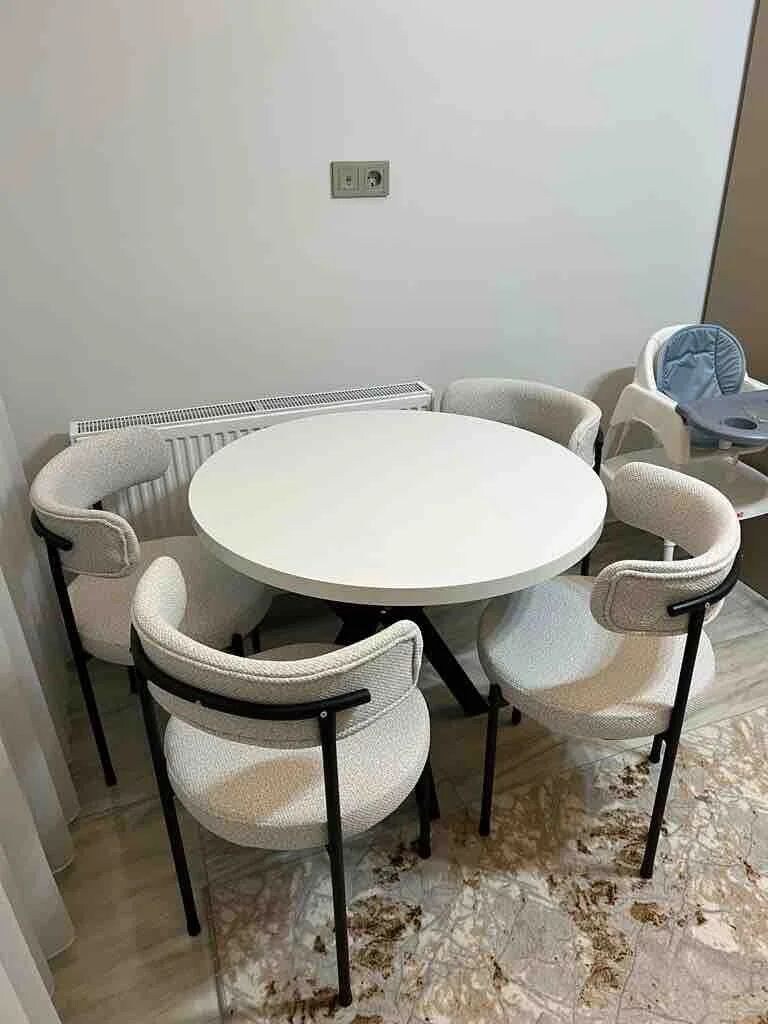 YUVARLAK YEMEK MASASI VE 4 ADET TEDDY SANDALYE TAKIMI - 7