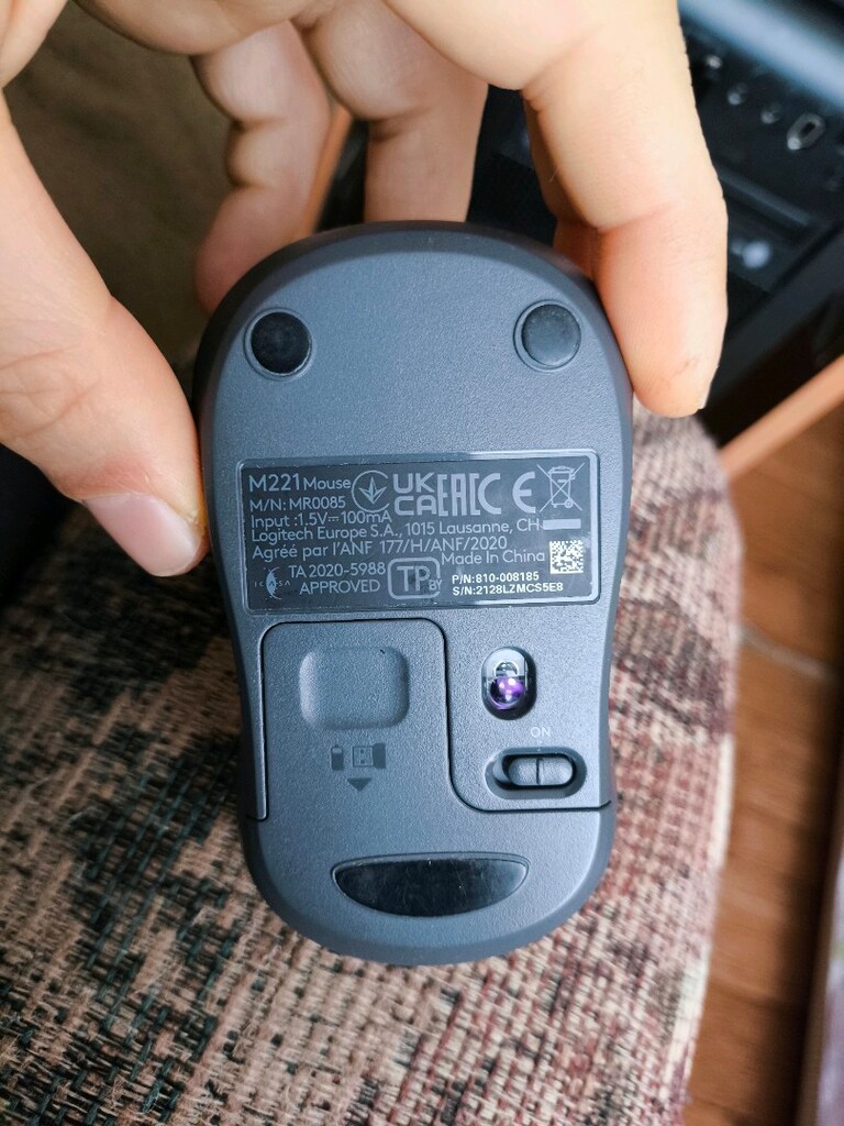 Logitech M221 Silent - 3