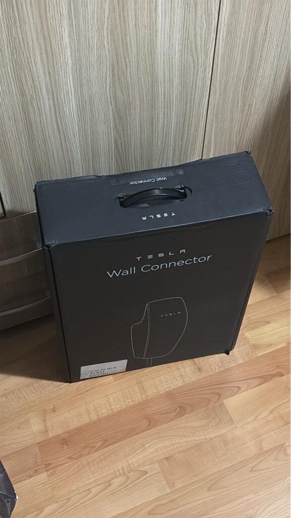 Tesla wall connector Gen3 Sarj Cihazı
