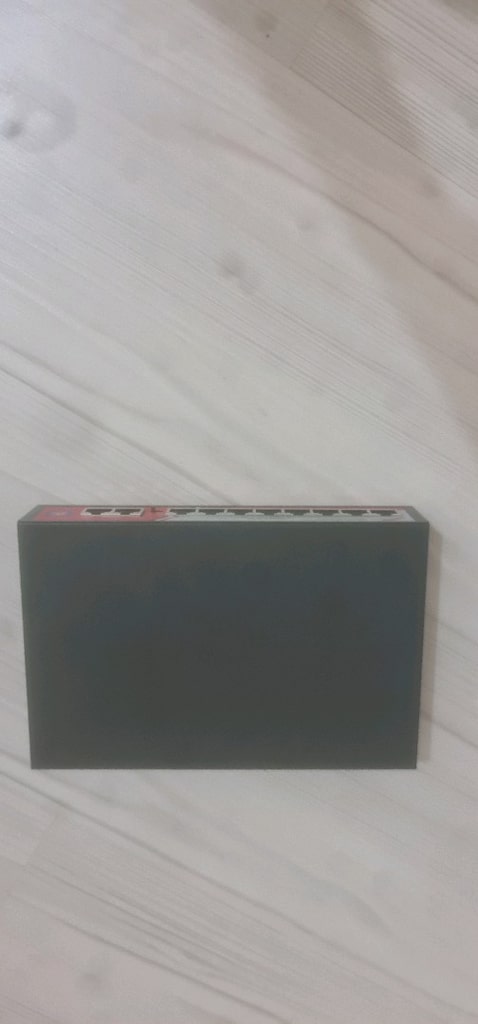 2 kamera 8 girişli kayit cihazı 1 adet 8 li poe swich 1 adet 4 tb hdd - 13
