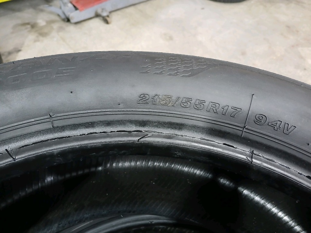 215 55 17 Lastikler çift iki adet Bridgestone iki adet lassa ebat ayni - 6