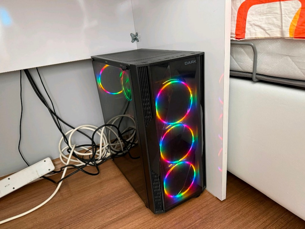 SAHİBİNDEN KOMPLE OYUNCU SETİ - RYZEN 5 3500X / GTX 1660 SUPER / 16GB - 3