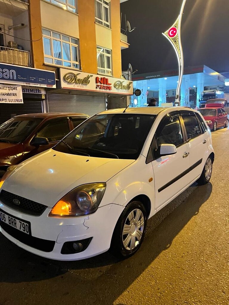 FORD FİESTA 2008 - 3