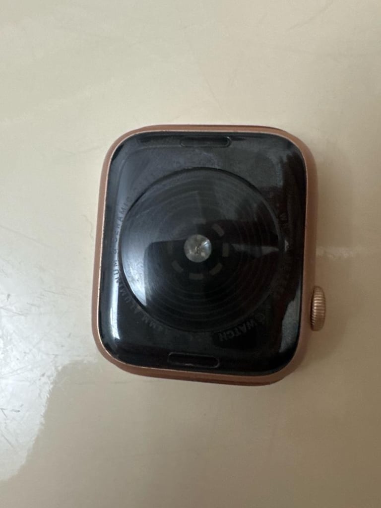 apple watch se 44 mm - 2