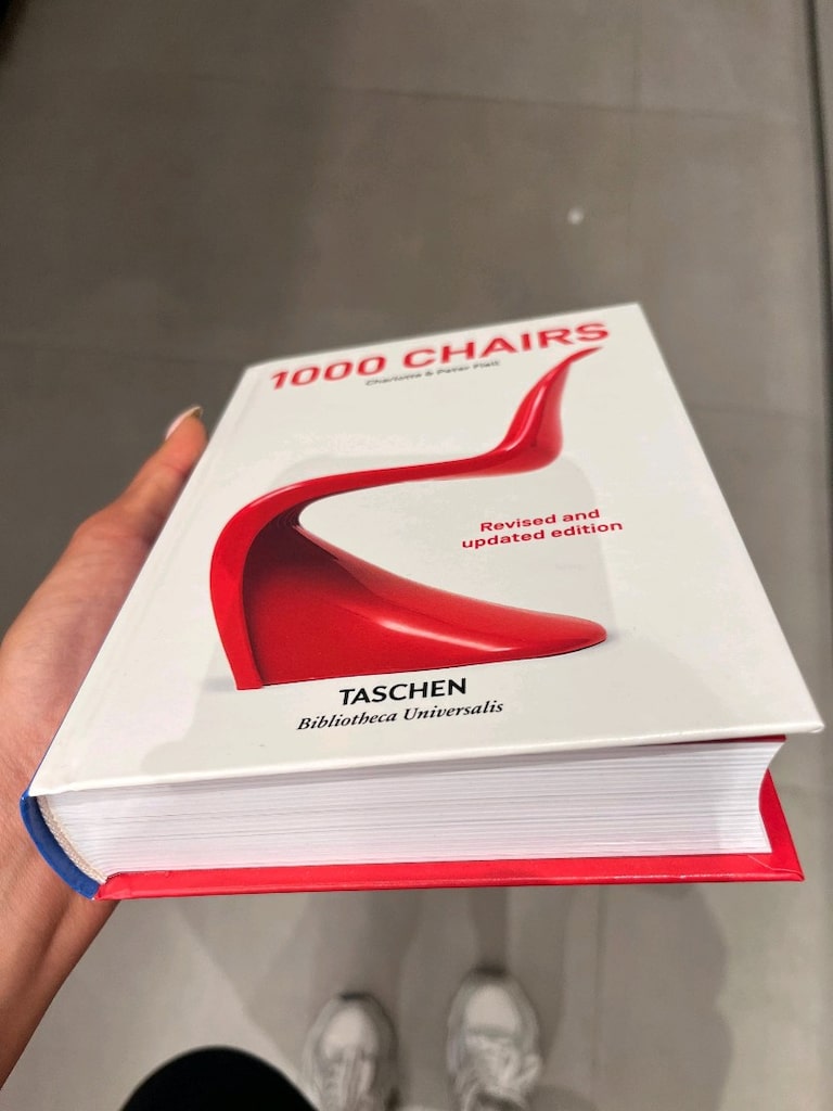1000 Chairs İngilizce Tasarim Sandalye Kitap - 2