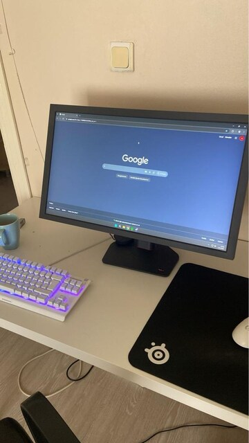 400 HZ Benq Monitör