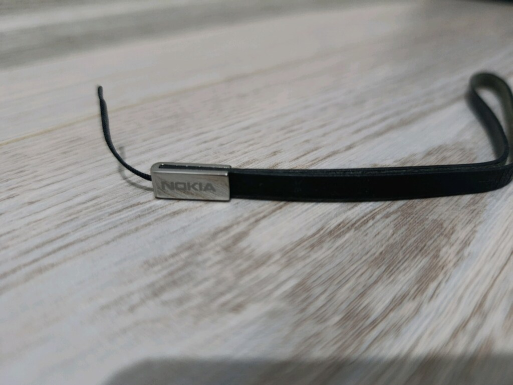 Orjinal Nokia Marka İpli Telefon Taşıma Aparatı - 3