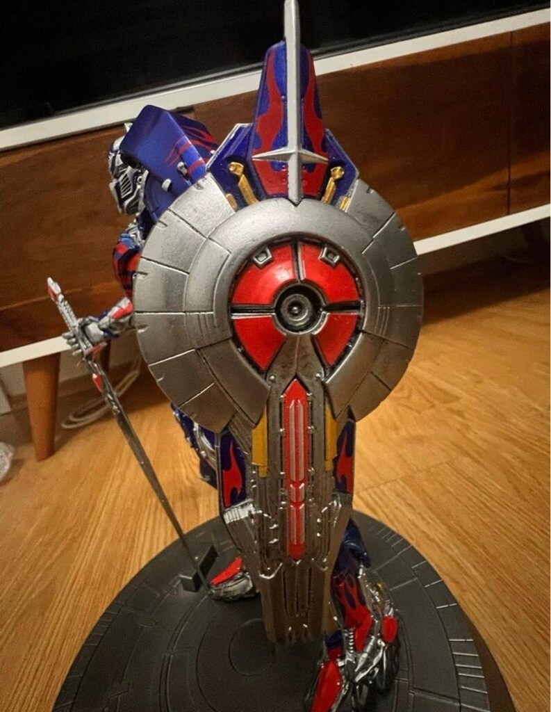 Optimus Prime Telefon Standı Figürü - 2