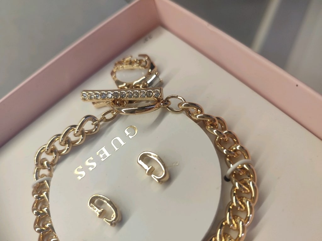 Orjinal Hediyelik Guess Charm Bileklik Küpe Set(Son ürün) — görsel 5/5