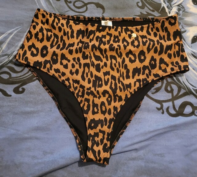 only leopar desenli bikini alti