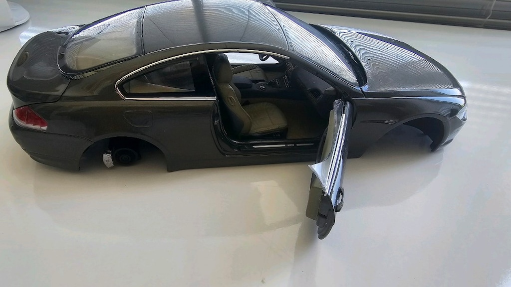 BMW 6 Serisi Metal Model Araba – Hasarlı | Yedek Parça / Restorasyonlu - 5