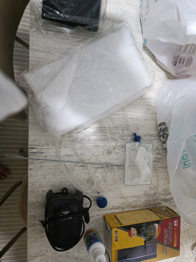 Sistemli Akvaryum ve ekipmanları ve balıklar hepsi - 6