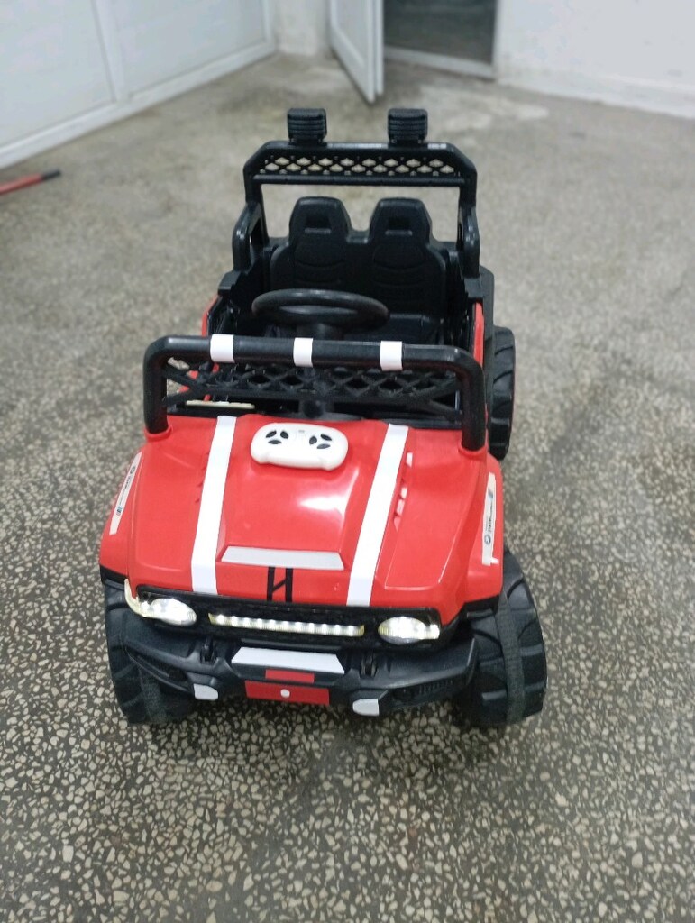 Akülü Araba Jeep - 4