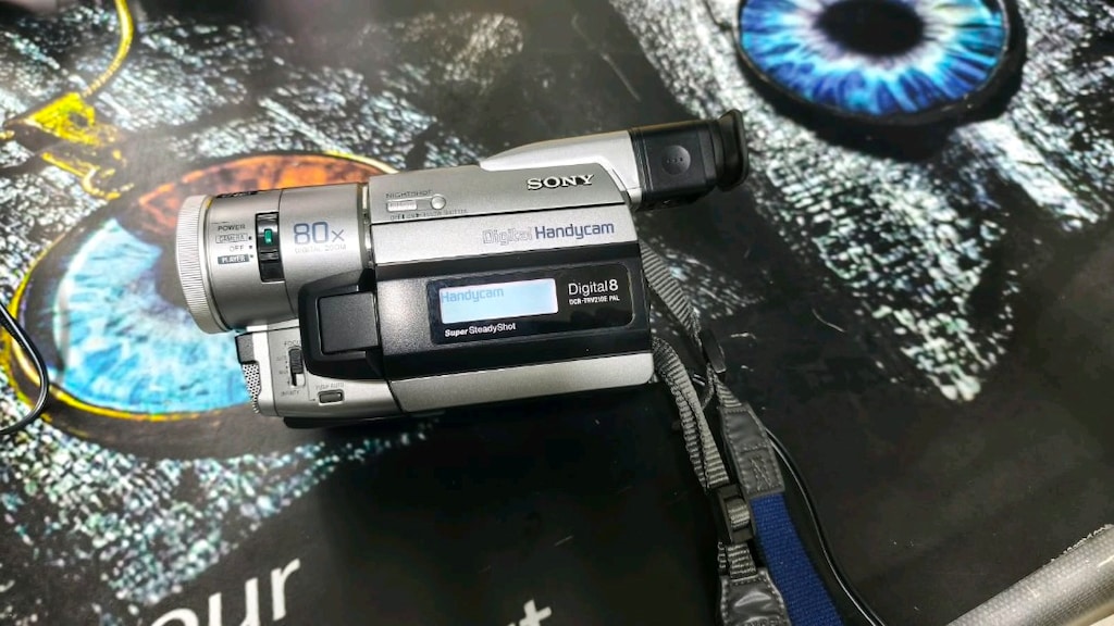 Sony DCR-TRV210E Digital8 Handycam Video Kamera - 3