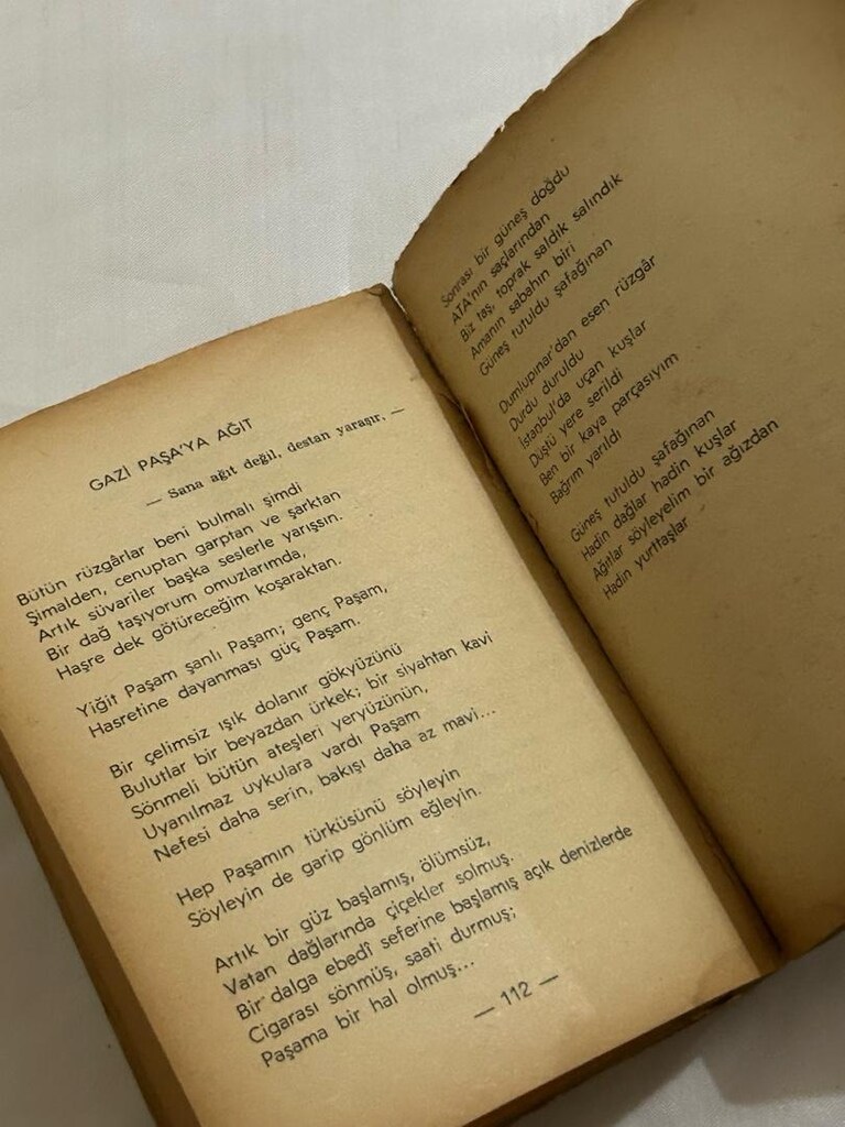 Atatürk Şiirleri- Varlık Yayınları - 7