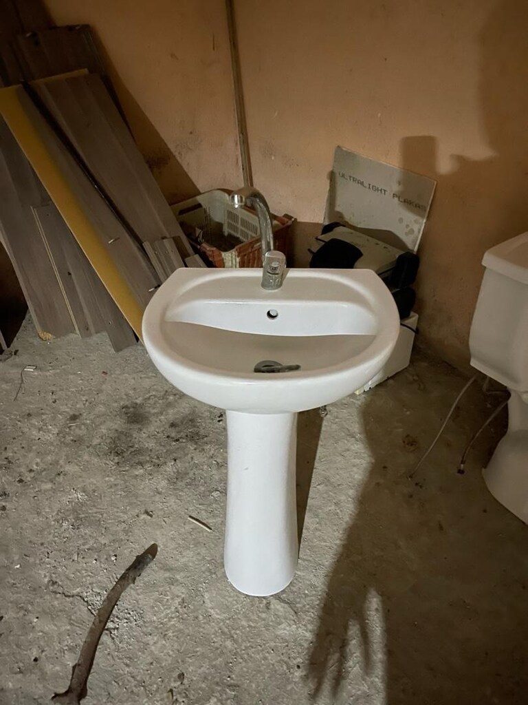 banyo tuvalet lavoba